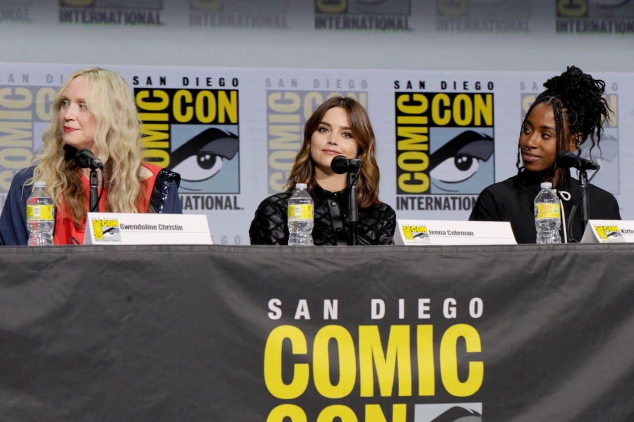 Jenna Coleman Wore an All-black Outfit at "The Sandman" Panel at 2022 SDCC