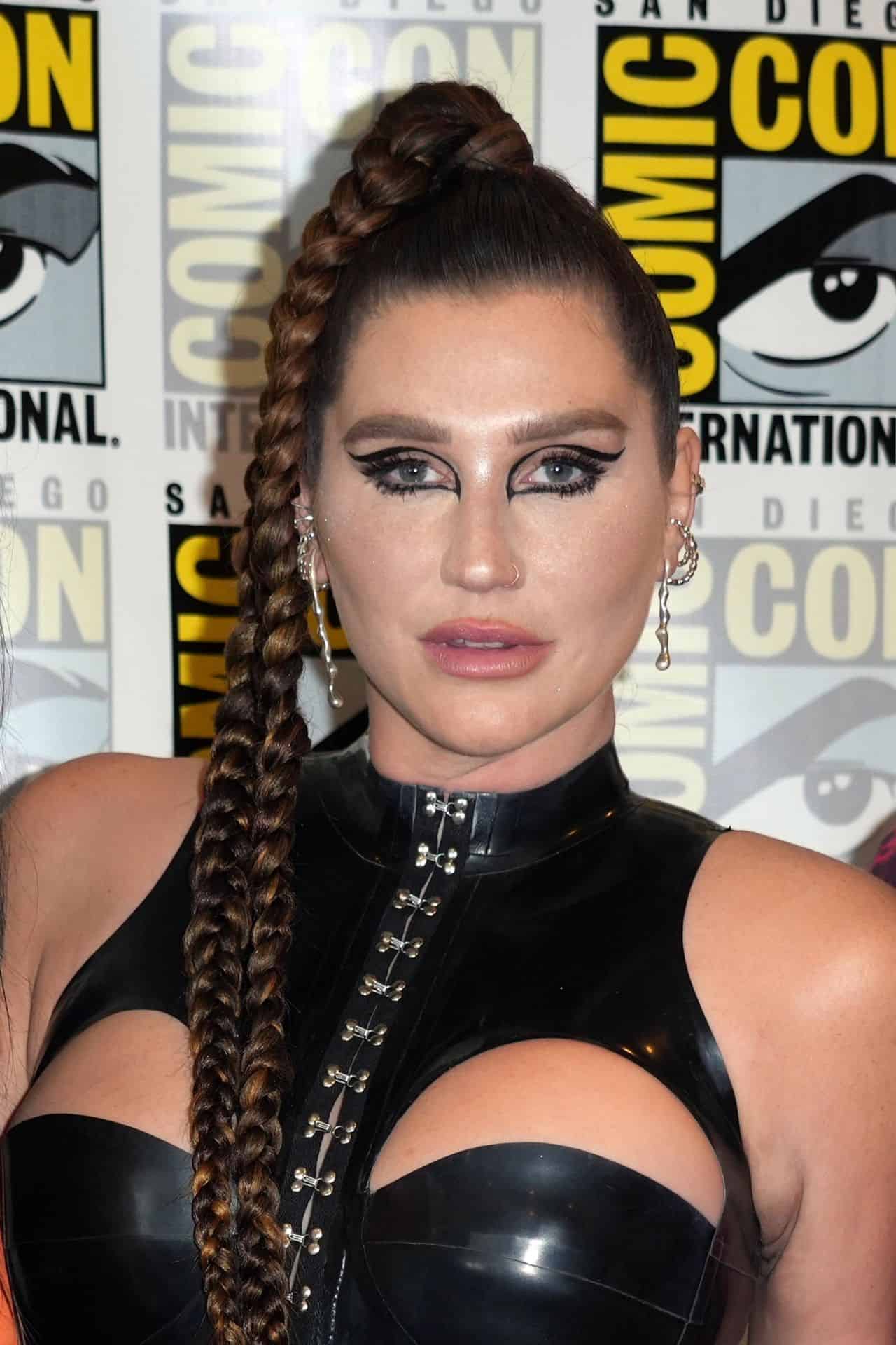 Kesha in Black Outfit at Discovery+ "Conjuring Kesha" Press Line at SDCC