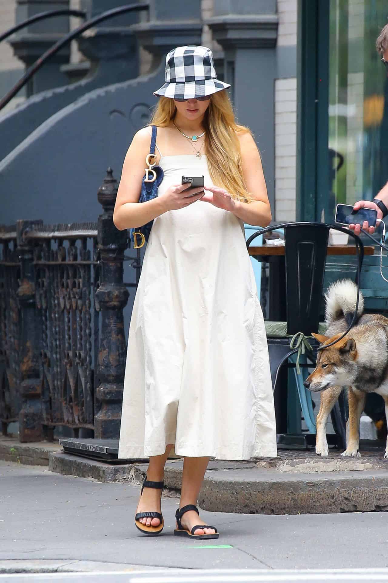 Jennifer Lawrence Wore a 6397 Cream Summer Dress in New York City
