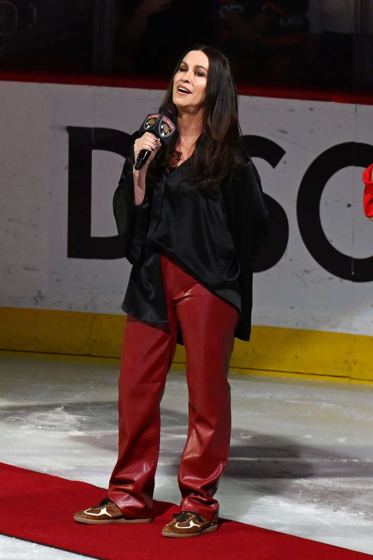 Alanis Morissette Delivers National Anthems at the 2024 Stanley Cup Finals in Sunrise - 1