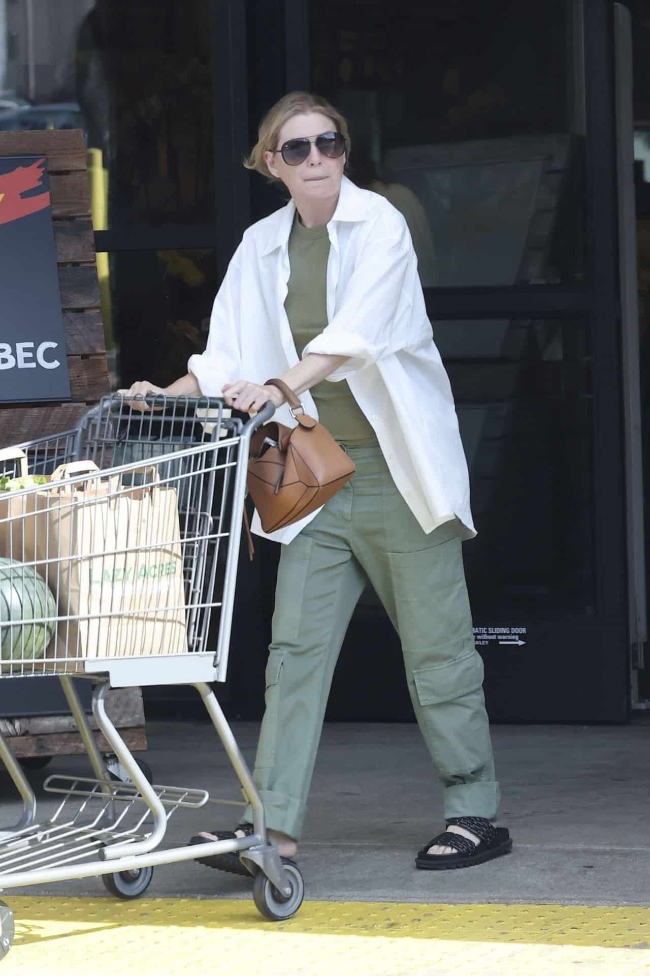 Ellen Pompeo - Grocery Run at Lazy Acres Market in Los Feliz - June 24, 2024 - 1