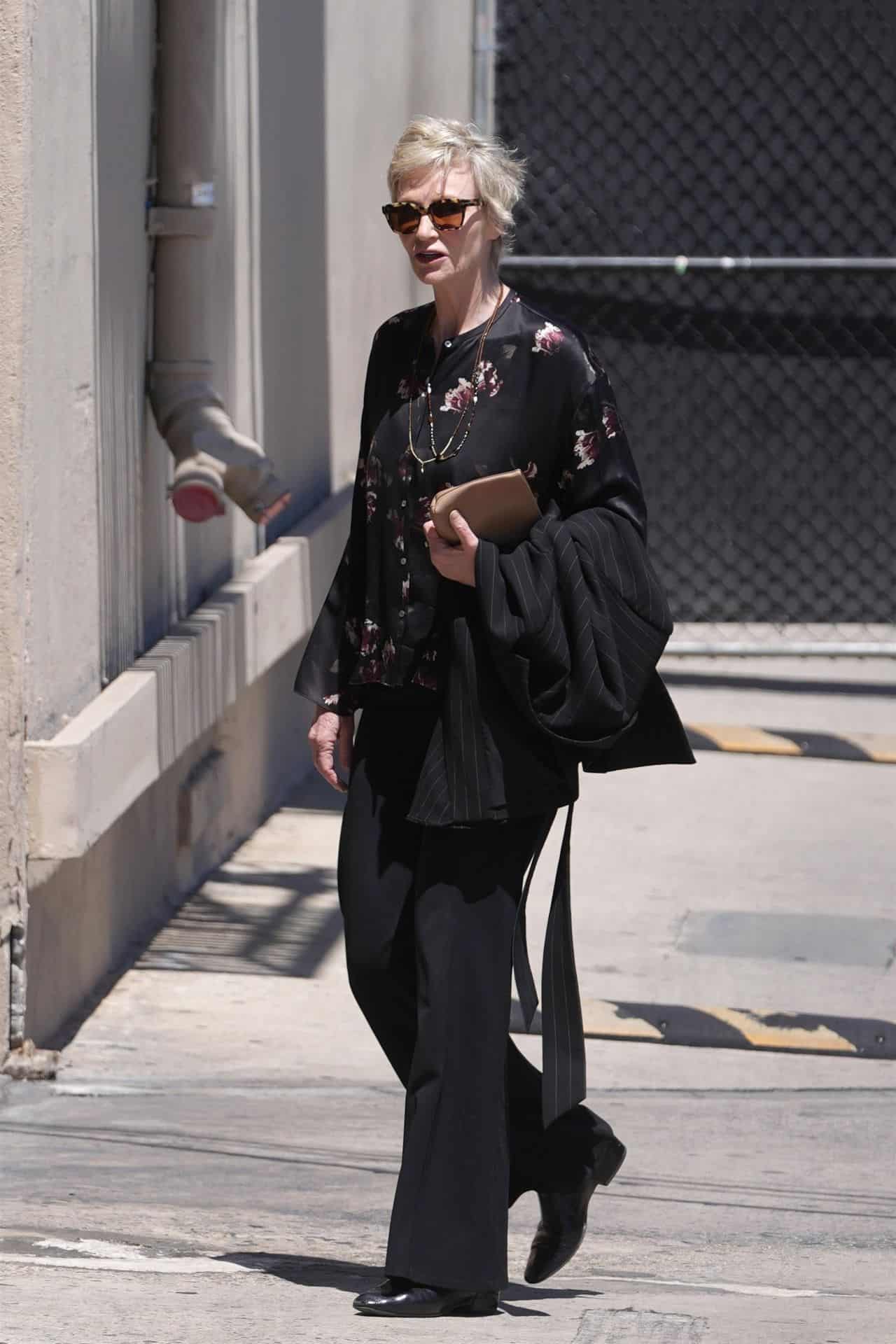 Jane Lynch Arrives at Jimmy Kimmel Live Show in Hollywood - 06-25-2024 - 1