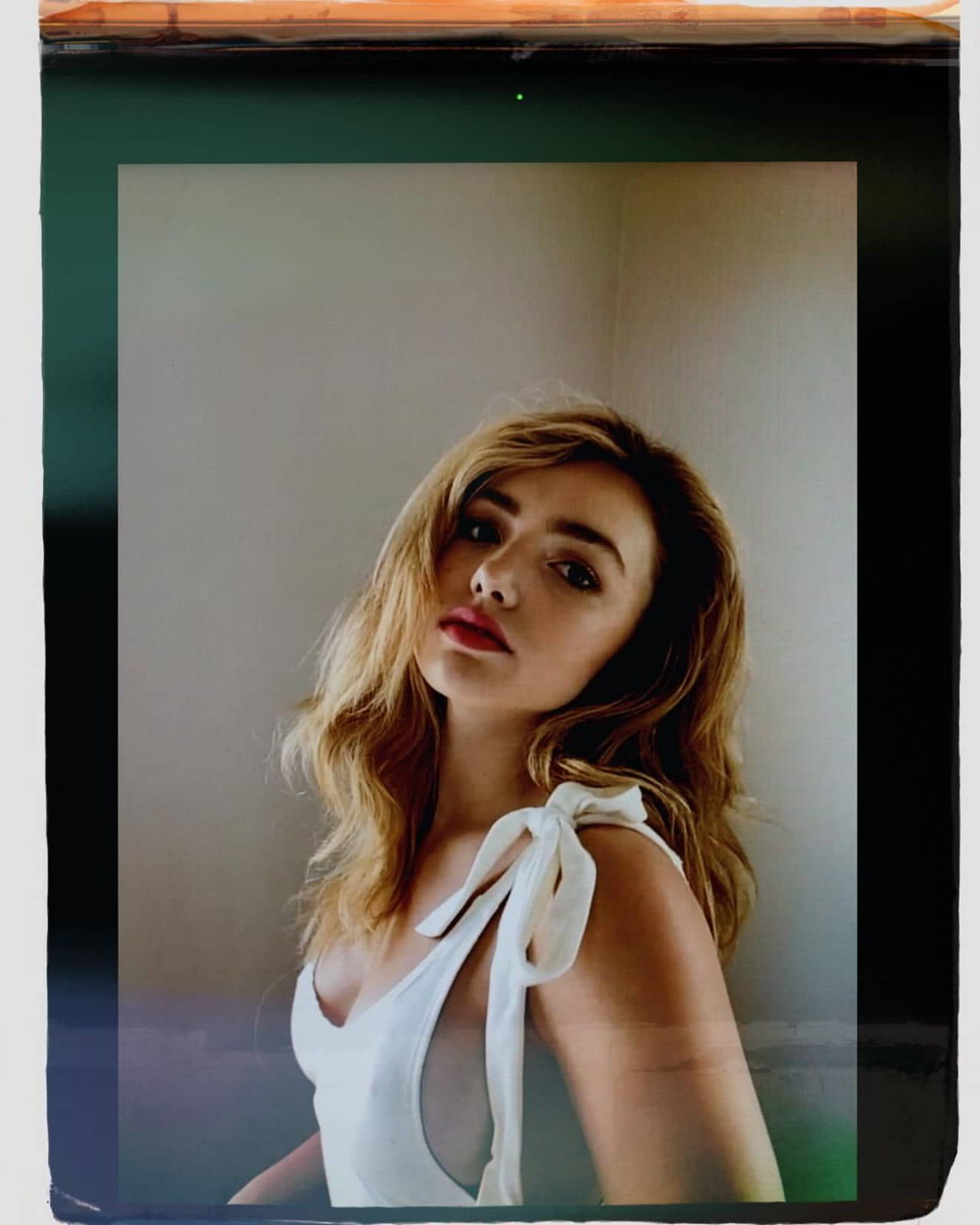 Peyton Roi List Facetime Photoshoot - 1