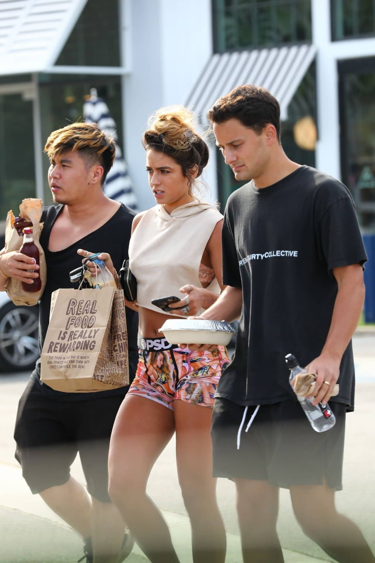 Sommer Ray at Chipotle Mexican Grill in Malibu, May 31, 2020 - 1