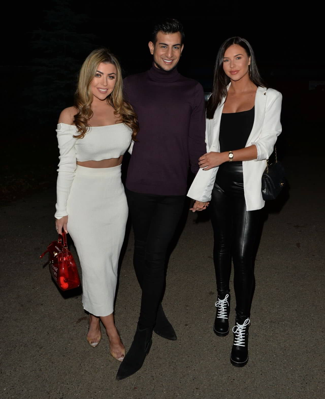 Abigail Clarke's Night Out Style - January 5, 2019 - 1