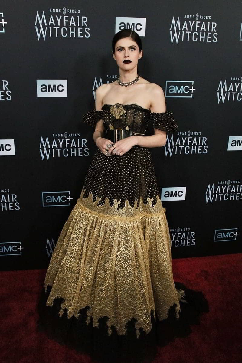 Alexandra Daddario Stuns in Stylish Black at the Mayfair Witches Premiere - 1