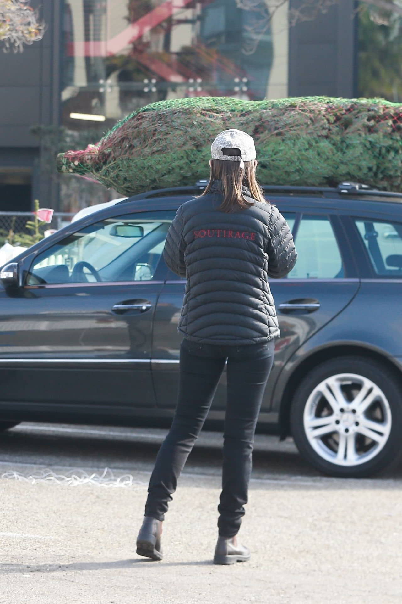 Calista Flockhart's Christmas Tree Shopping in Santa Monica, December 12, 2020 - 1