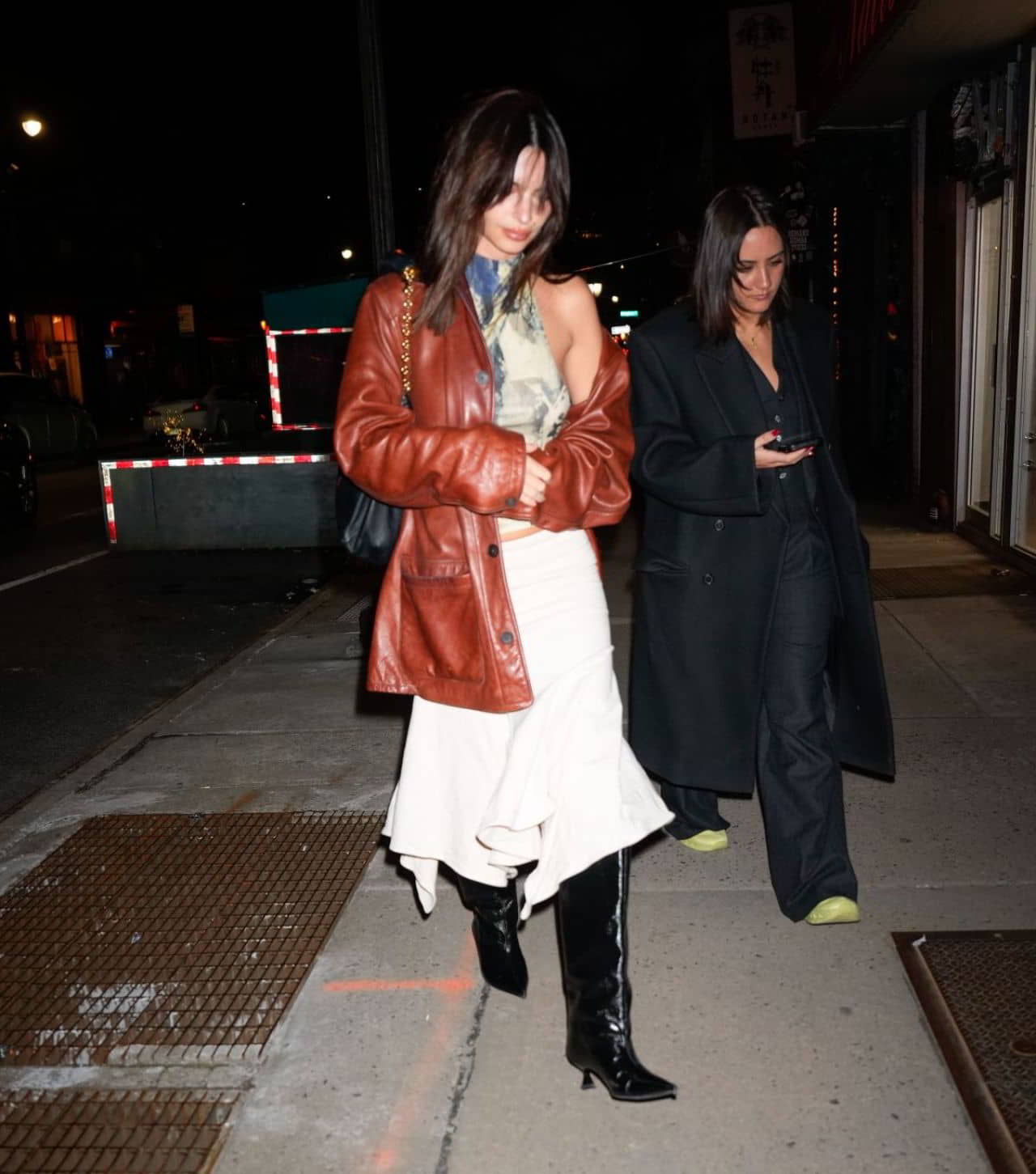 Emily Ratajkowski Out for Dinner in New York, February 5, 2024 - 1