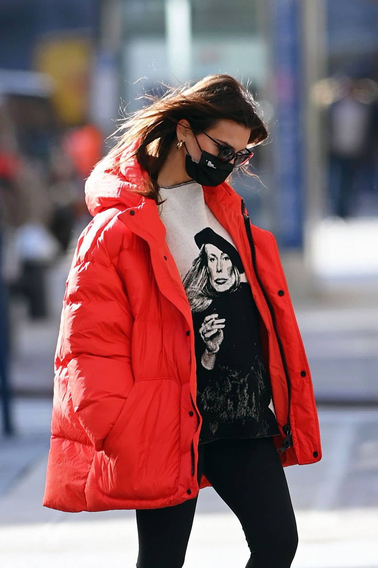 Emily Ratajkowski's Winter Street Style in NYC, January 28, 2021 - 1