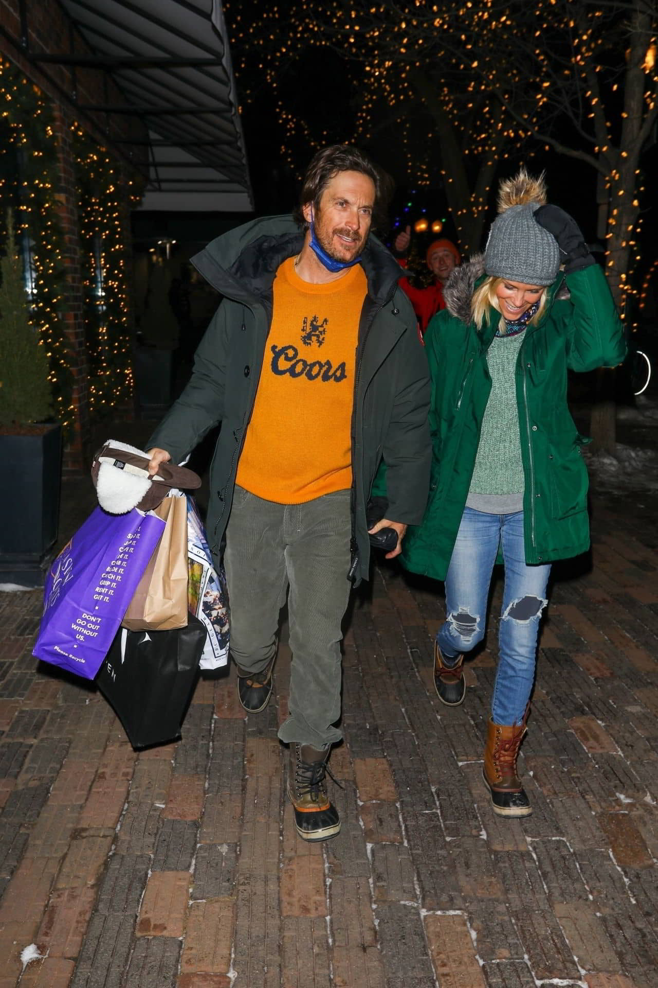 Erinn Bartlett Shopping in Aspen, December 19, 2021 - 1