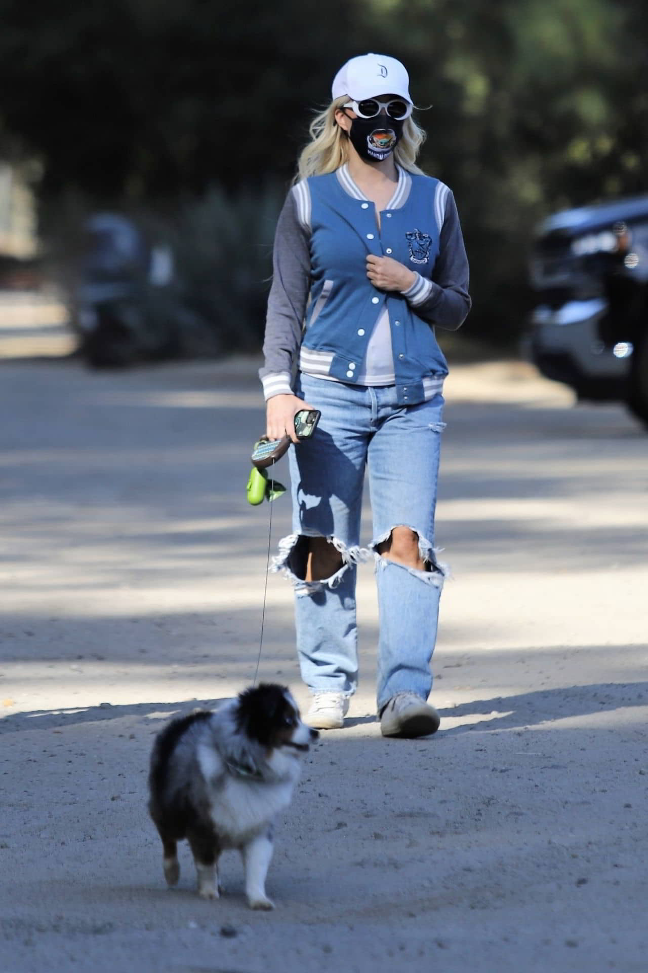 Holly Madison Out for Hike in LA, March 2, 2020 - 1