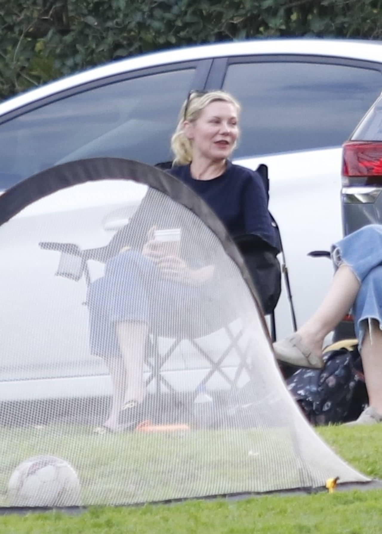 Kirsten Dunst at A Park in Studio City, January 30, 2024 - 1