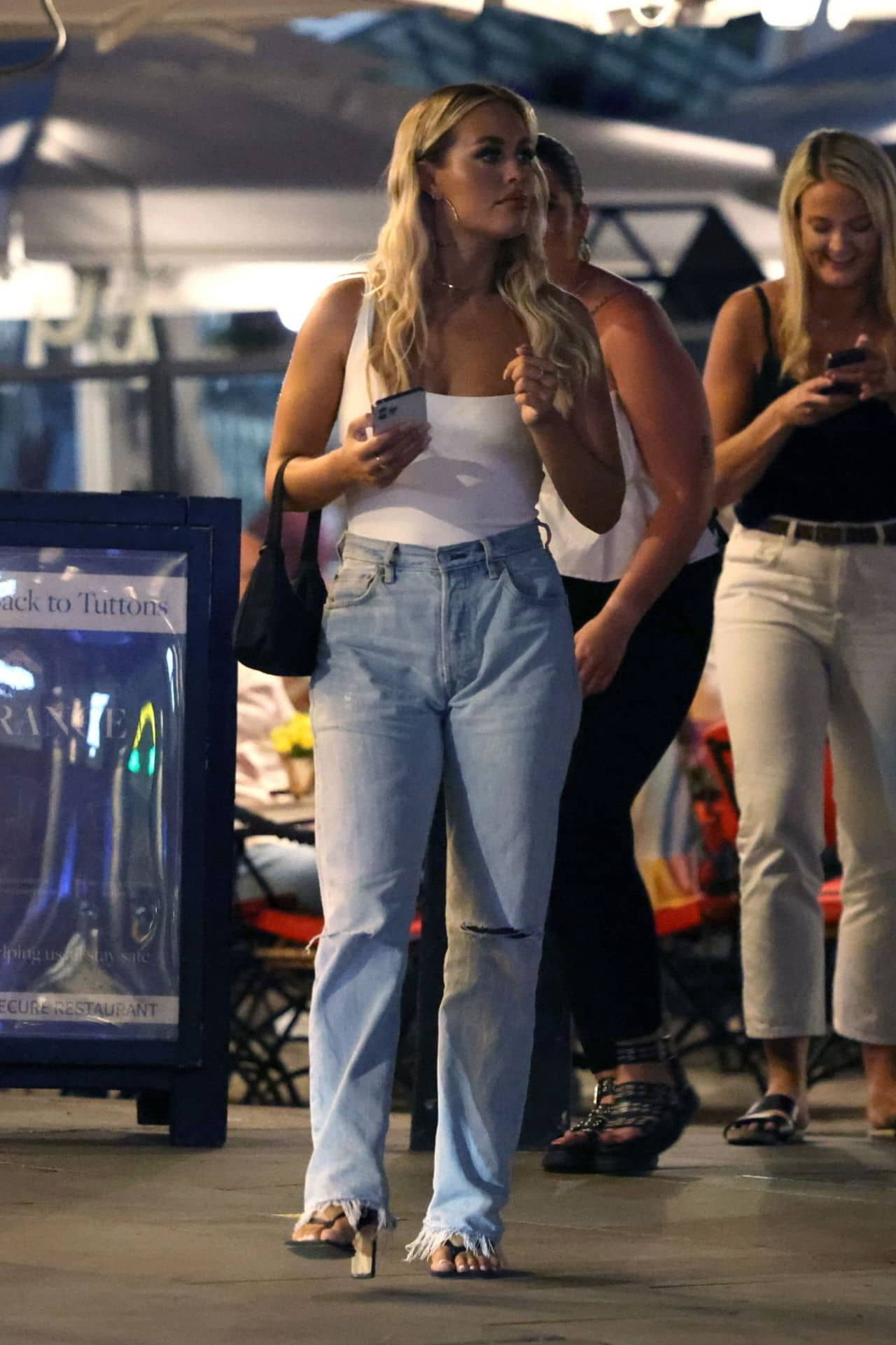 Lottie Tomlinson in Covent Garden Piazza in London, July 20, 2021 - 1