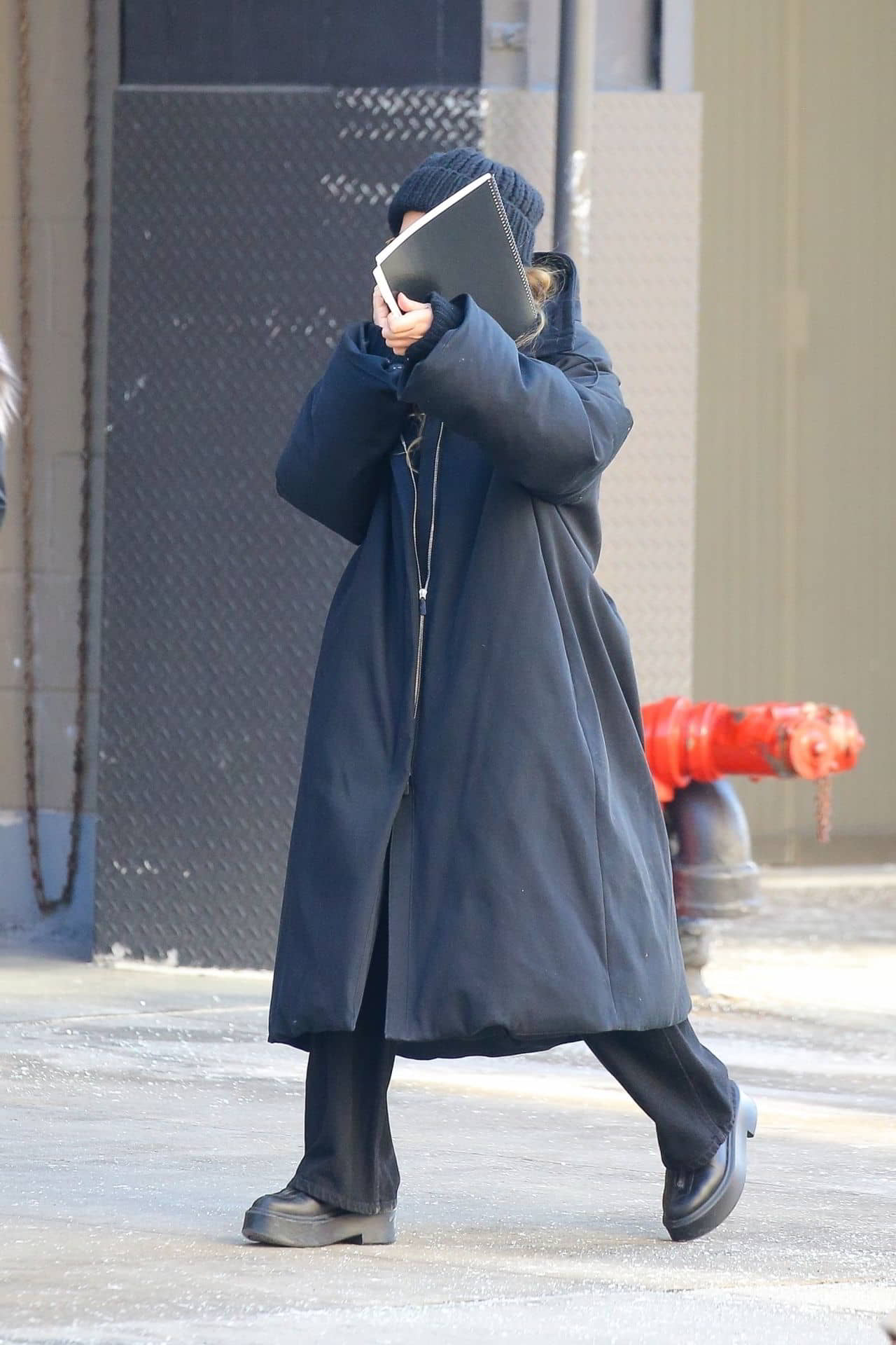 Mary-Kate Olsen in an Oversized Jacket in New York, March 8, 2021 - 1