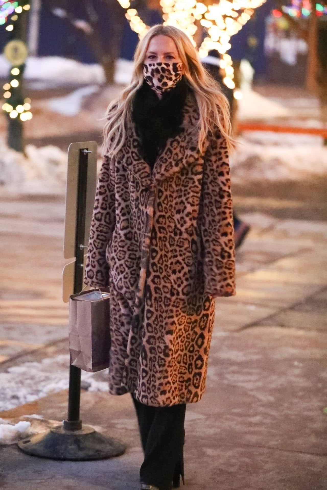 Rachel Zoe Out in Aspen, December 21, 2020 - 1