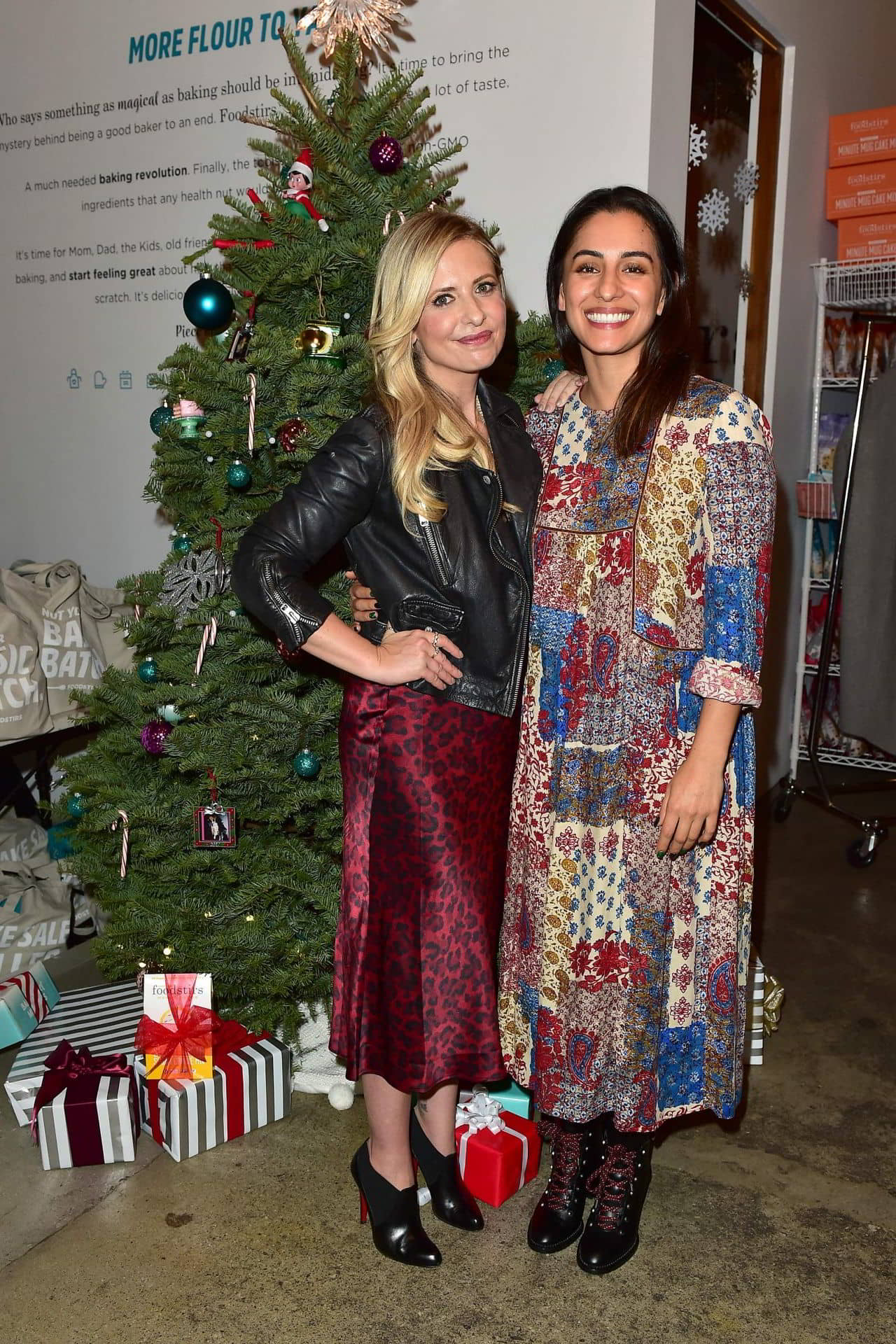 Sarah Michelle Gellar at Holiday Cookie Part in LA, December 12, 2018 - 1