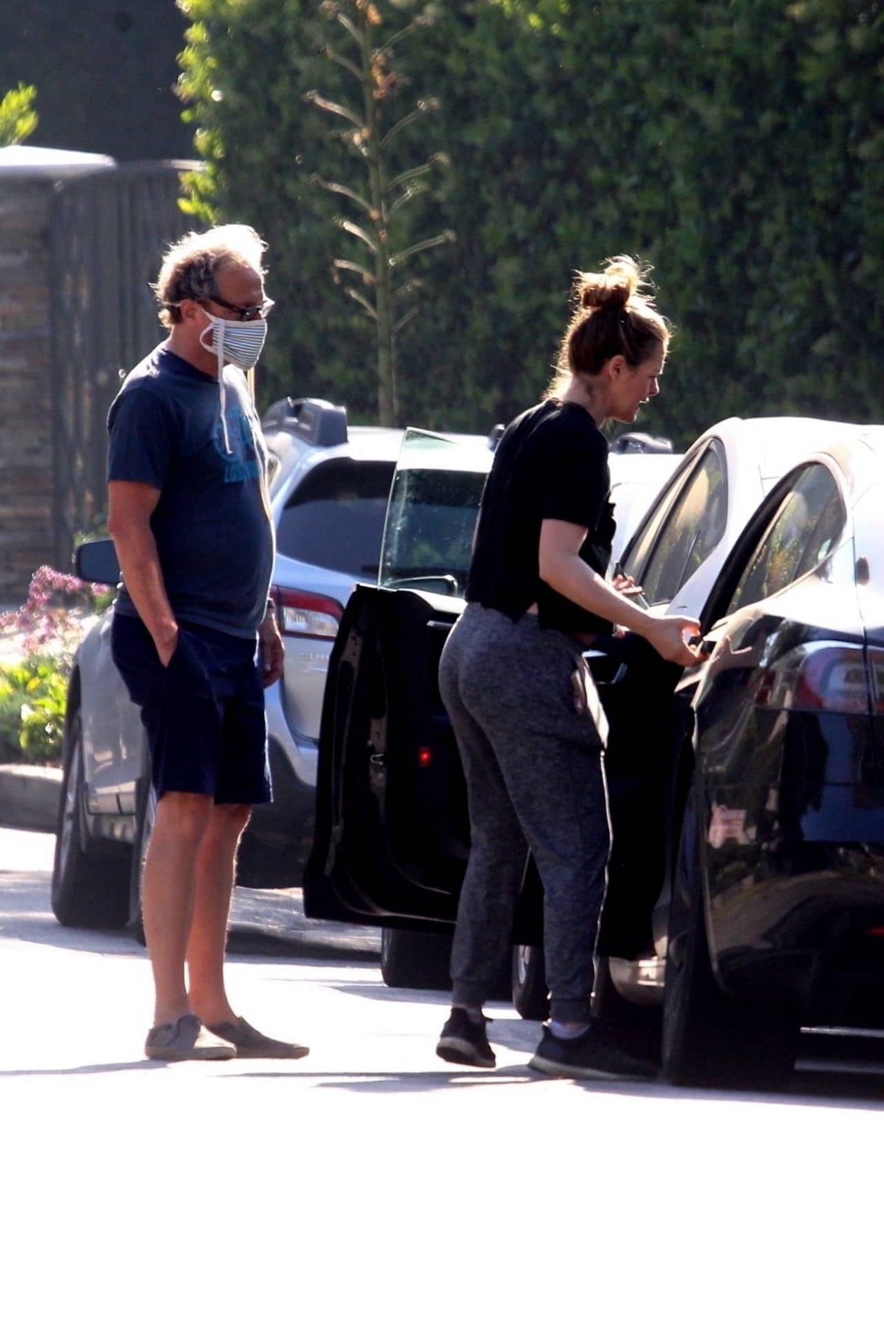 Alicia Silverstone Walking Her Dogs in LA - April 28, 2020 - 1