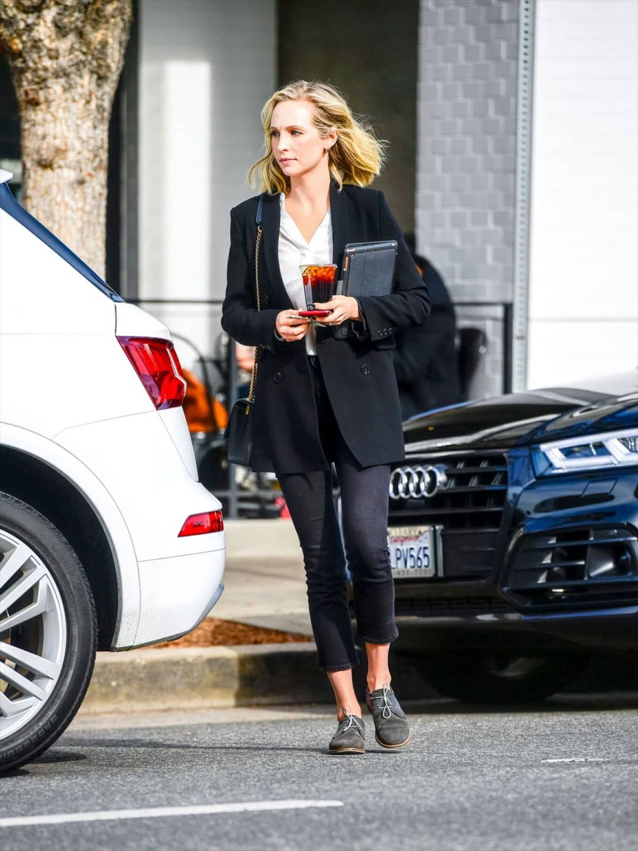 Candice King's Outing in Los Angeles, January 30, 2020 - 1