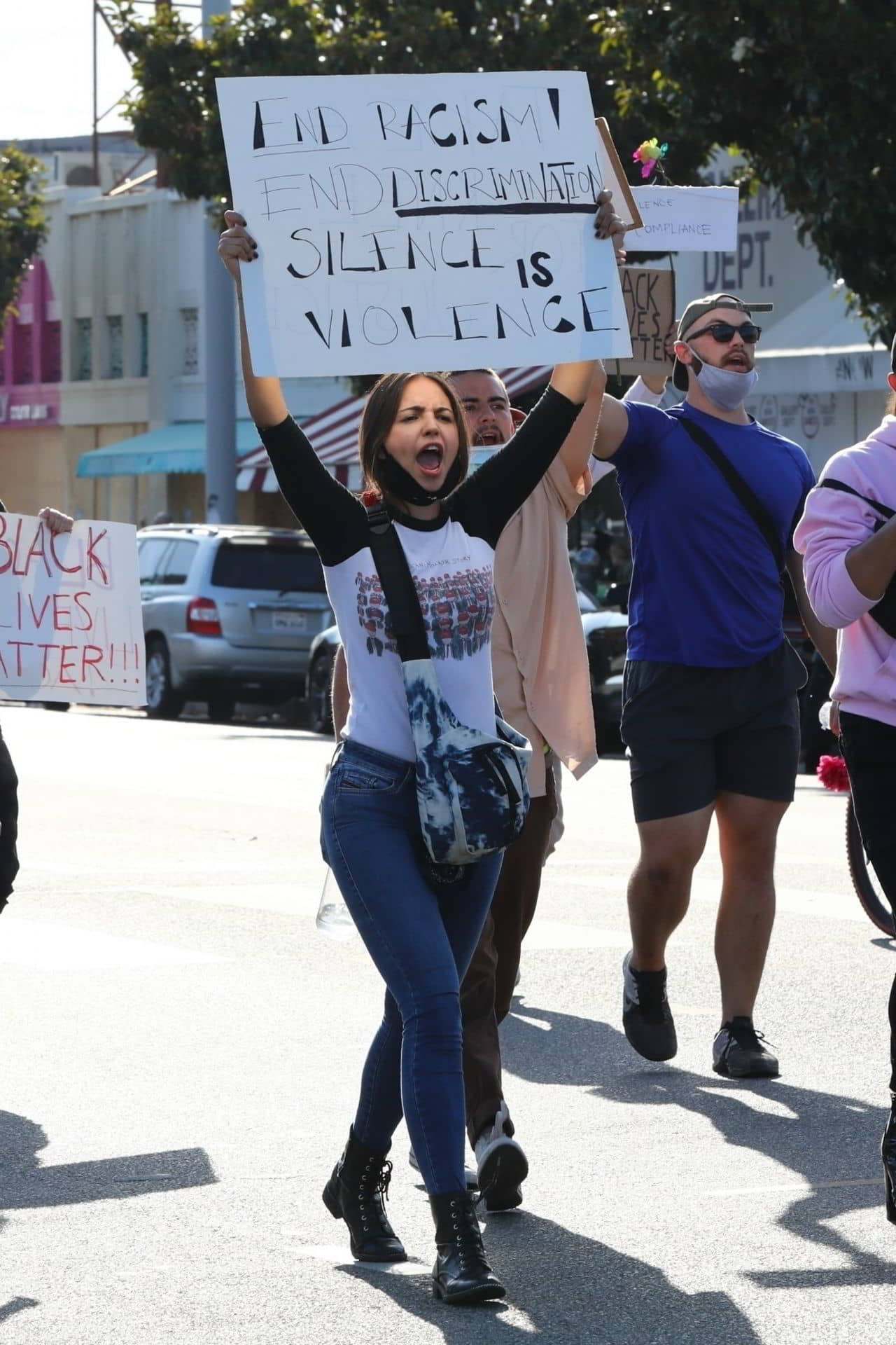 Eiza Gonzales Protesting in Los Angeles, June 6, 2020 - 1