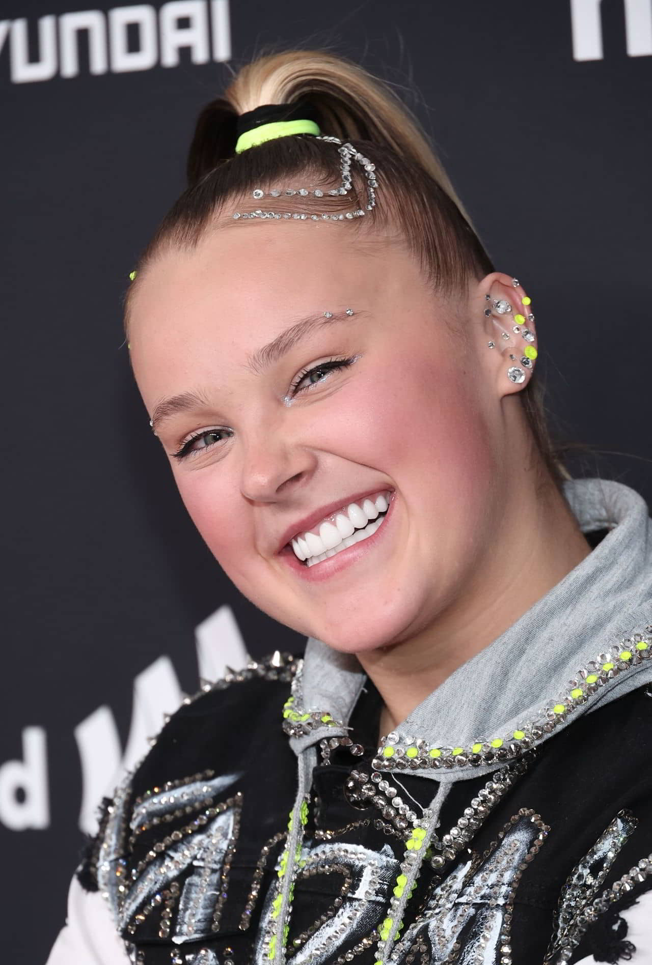 Jojo Siwa at GLAAD Media Awards in Beverly Hills, March 14, 2024 - 1