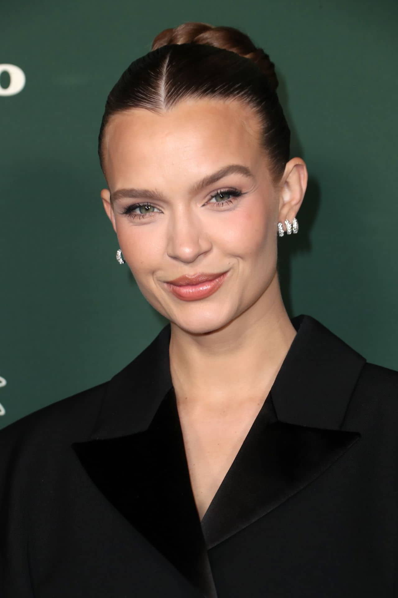 Josephine Skriver at Baby2Baby Gala in Los Angeles, November 11, 2023 - 1