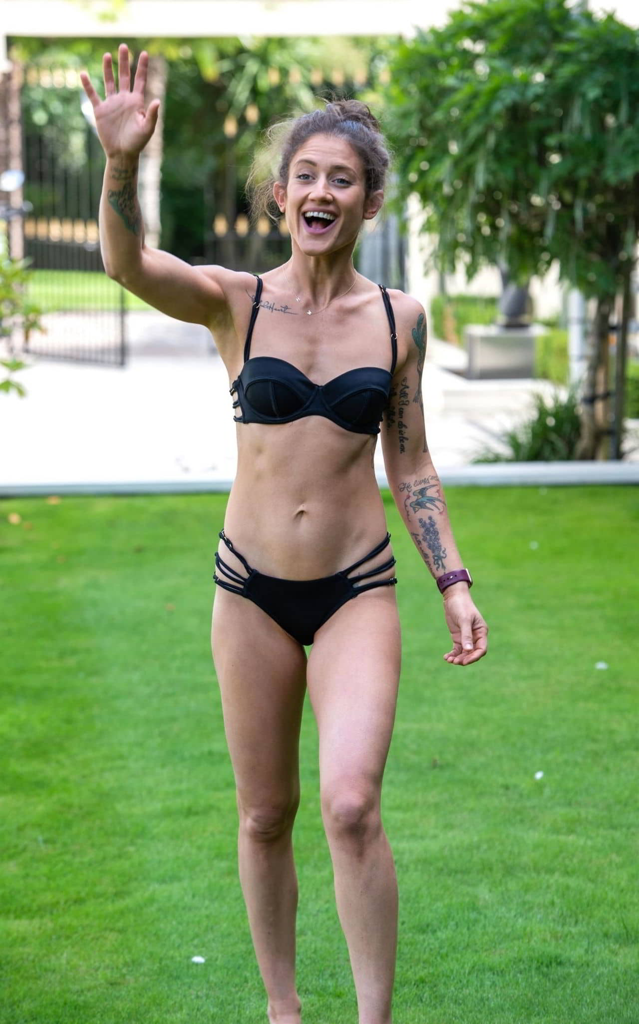 Katie Waissel in a Bikini, December 22, 2020 - 1