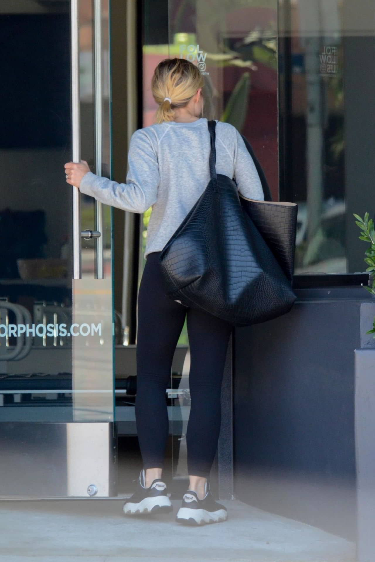 Kristen Bell at The Gym in Studio City, July 24, 2019 - 1