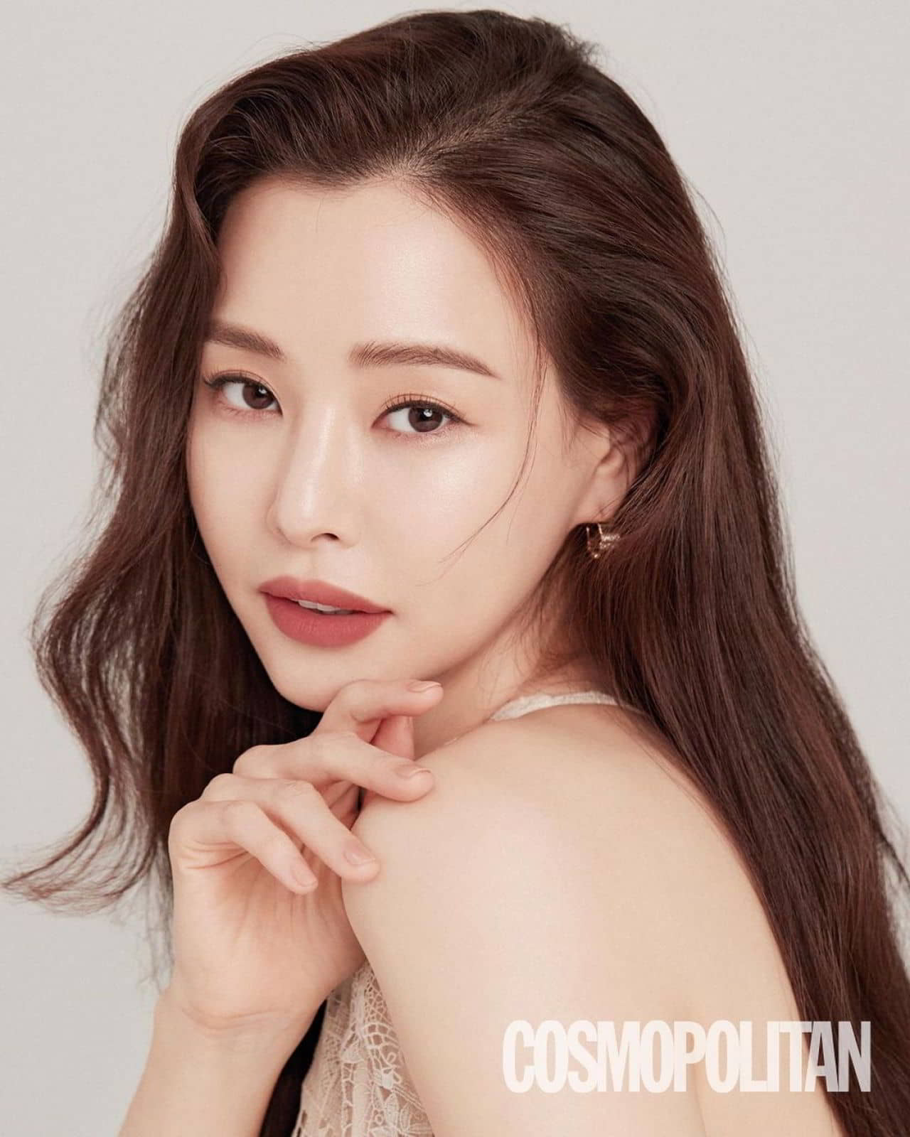 Lee Ha Nui for Cosmopolitan Magazine May 2021 - 1