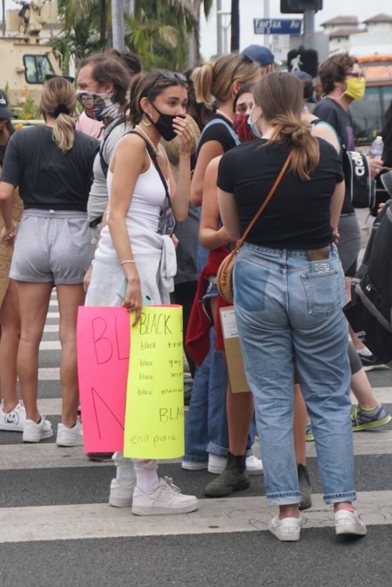 Madison Beer Marching with Protesters in Los Angeles, June 5, 2020 - 1