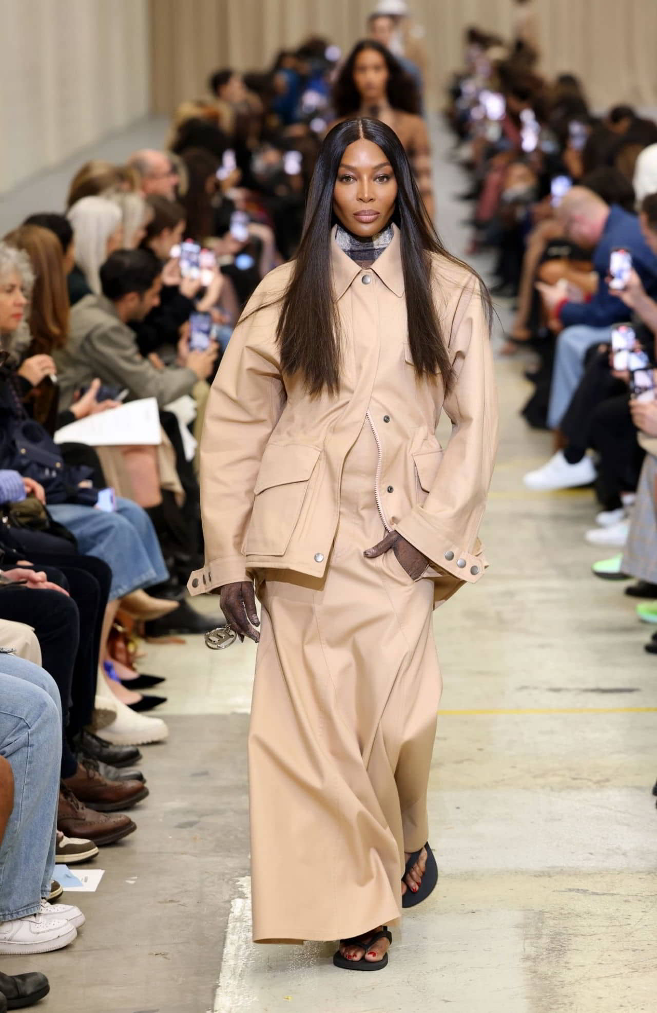 Naomi Campbell Walks Burberry Show in London, September 26, 2022 - 1