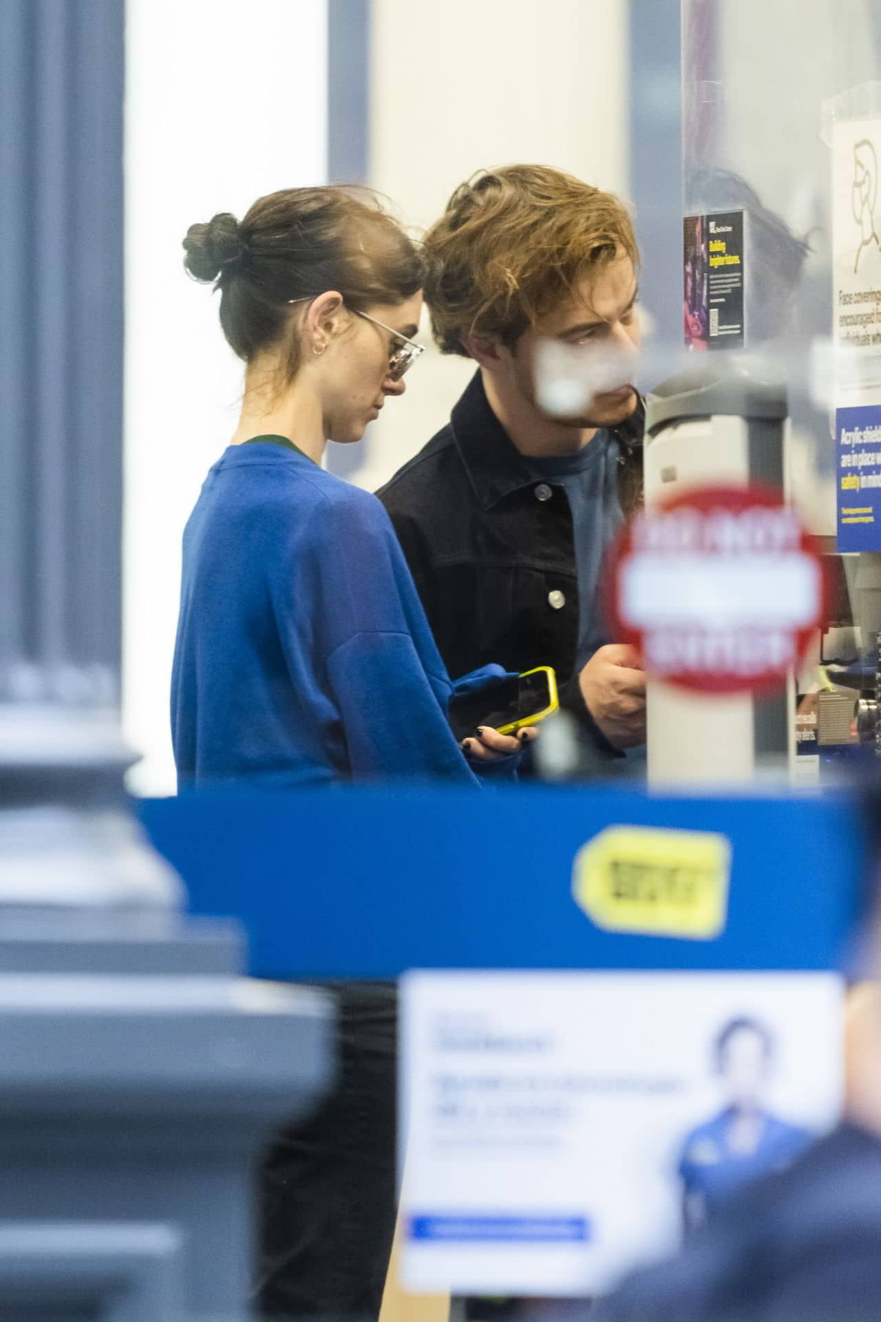 Natalia Dyer Shopping in New York, June 7, 2022 - 1