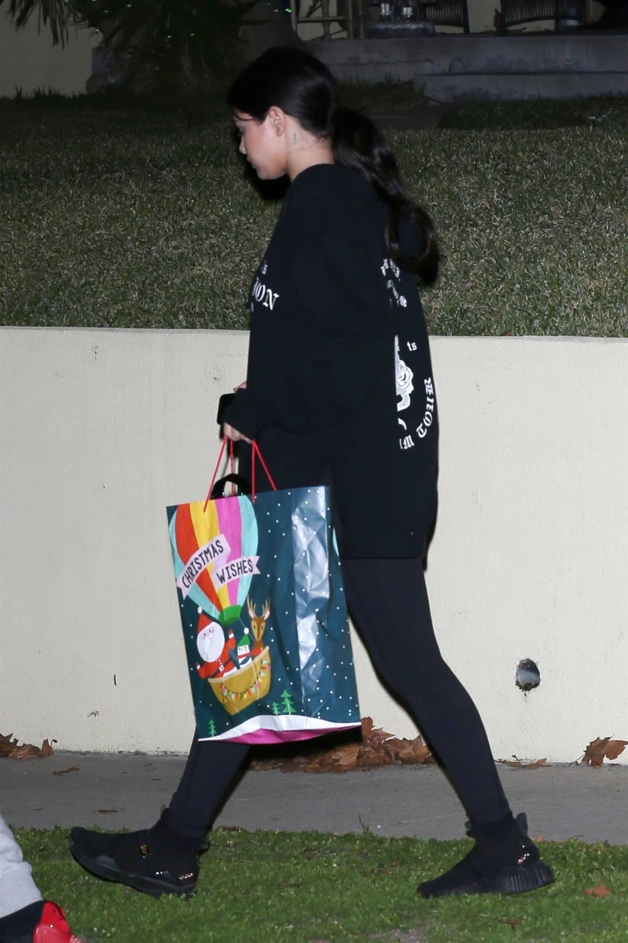 Selena Gomez Leaving Her Friend's House in LA, December 26, 2018 - 1