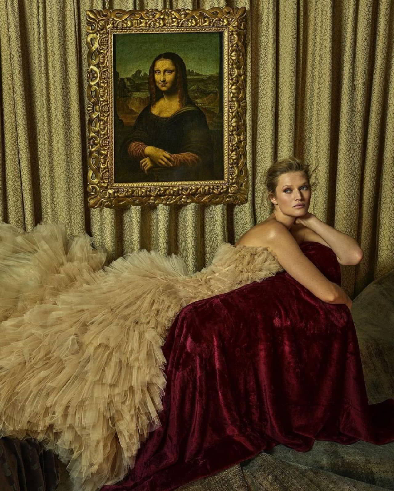 Toni Garrn for The Neumark Mona Lisa 2024 - 1