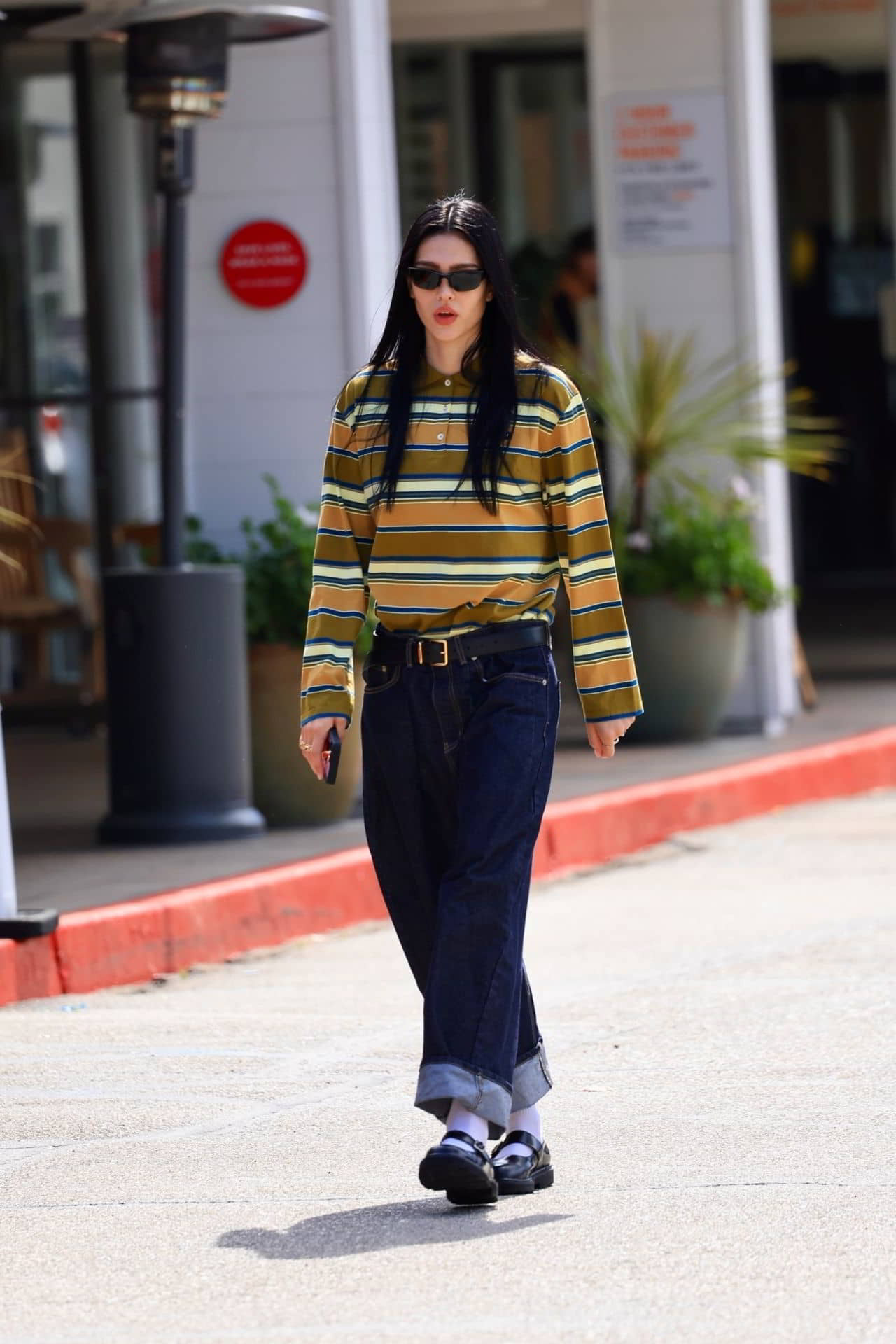 Amelia Hamlin Spotted at Beverly Glen, Los Angeles, March 2024 - 1