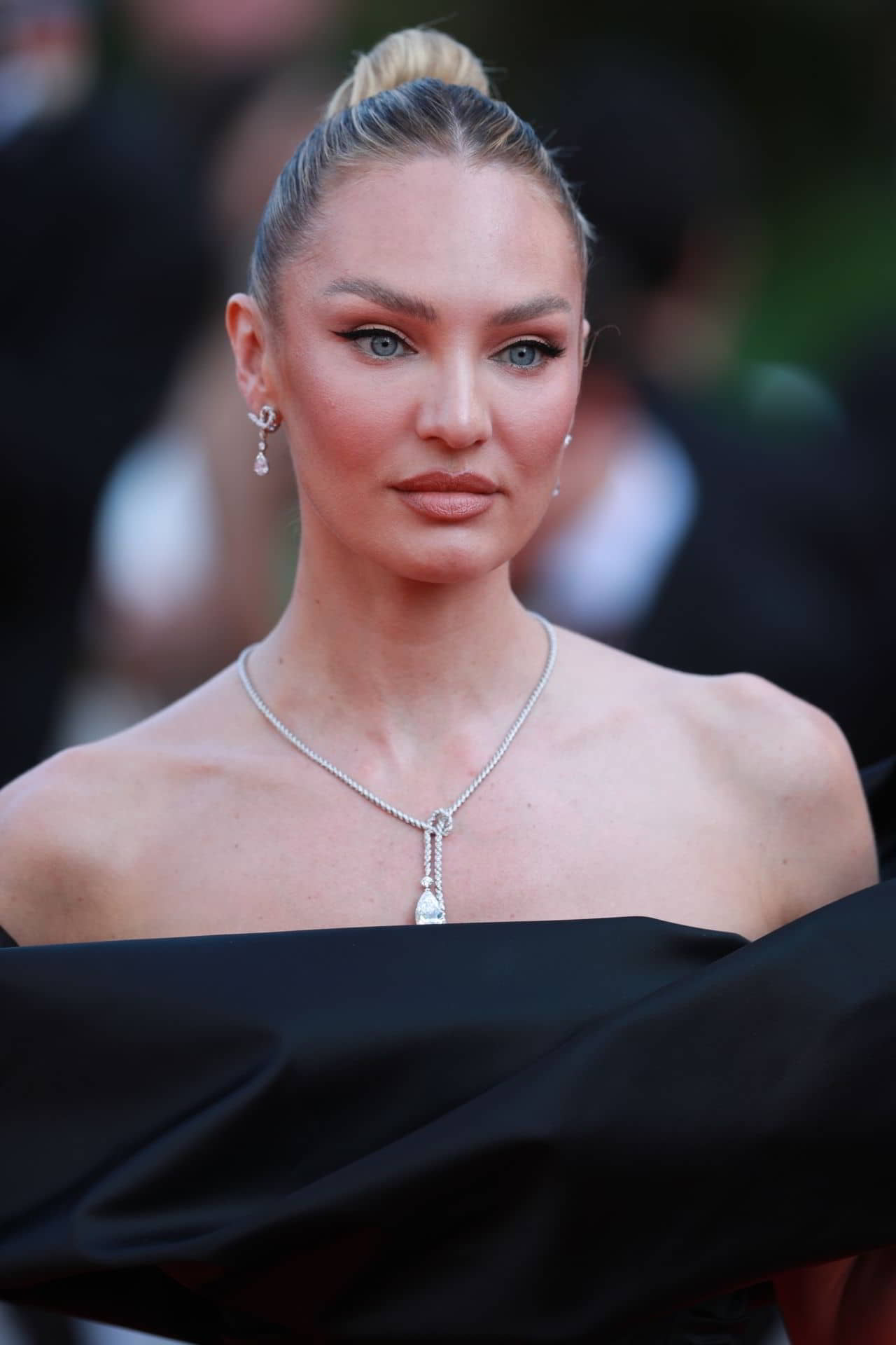 Candice Swanepoel at Horizon Red Carpet at Cannes Festival May 2024 - 1