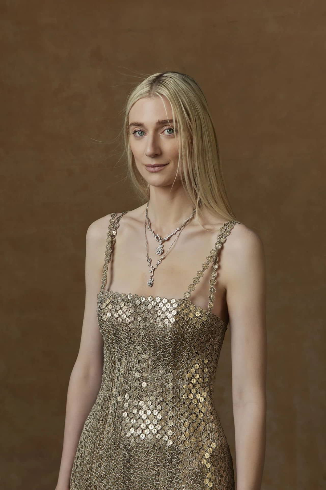 Elizabeth Debicki's Portrait Booth at the Golden Globe Awards - 1