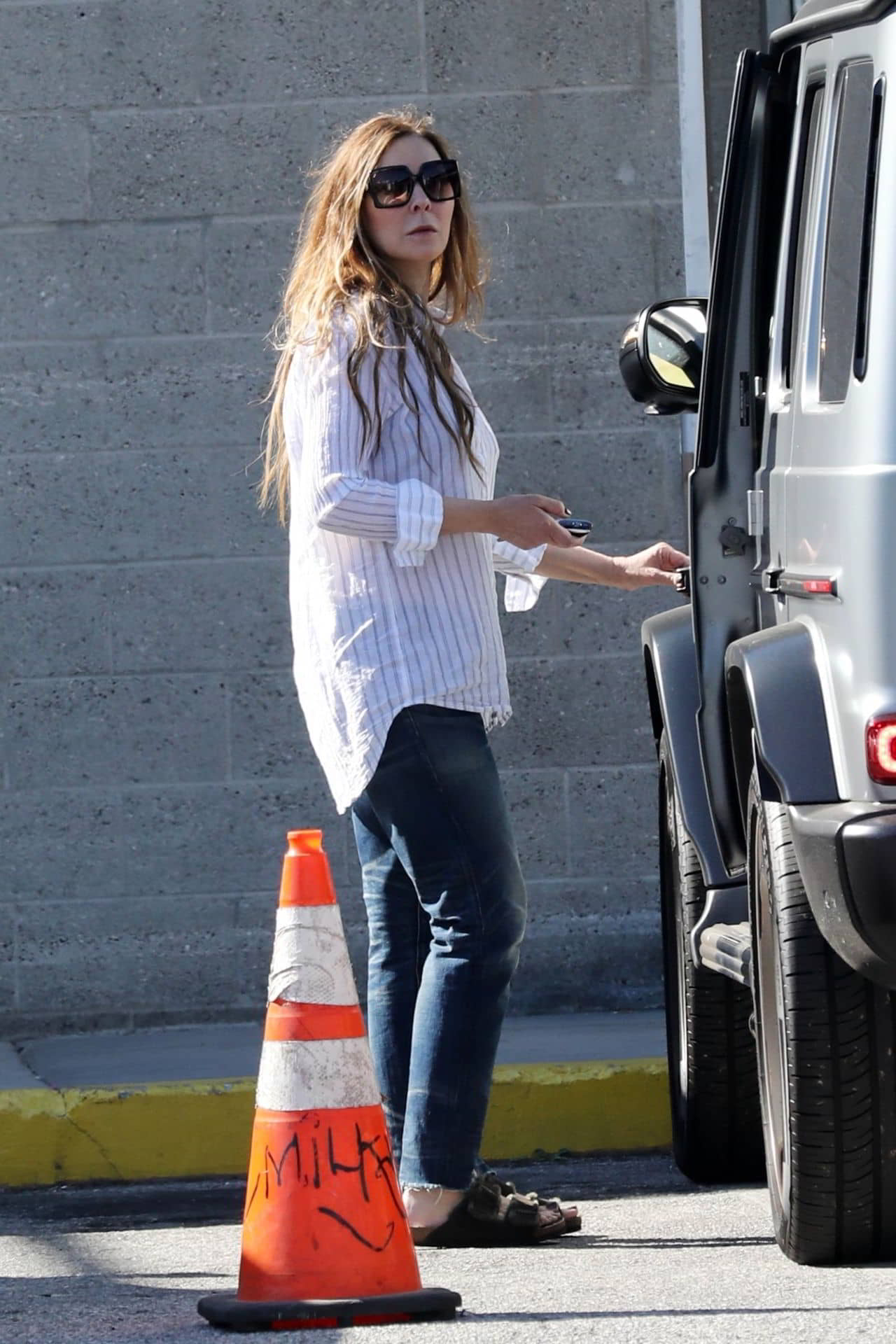 Ellen Pompeo's Casual Outfit in Hollywood - 1