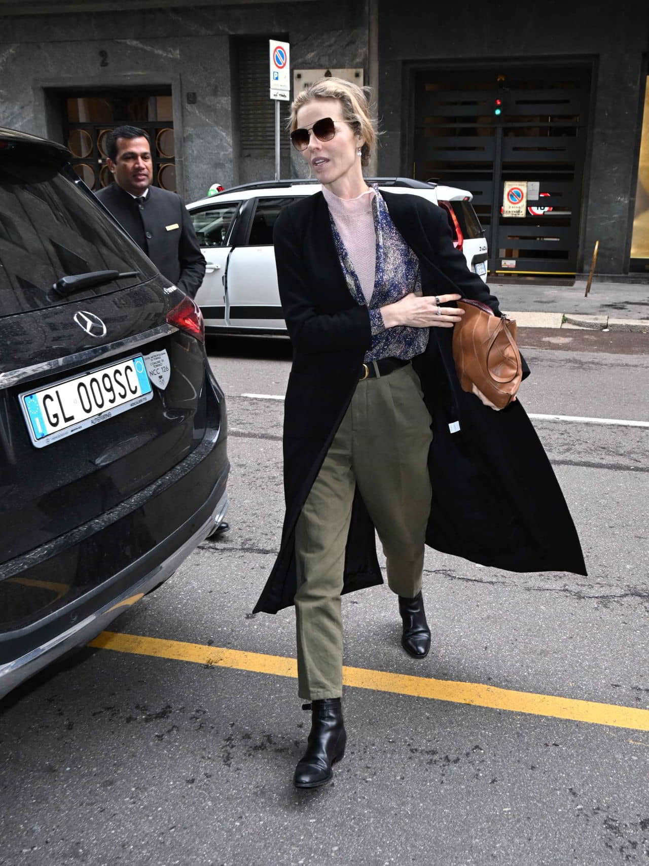 Eva Herzigova Arrives at Hotel in Milan - 1