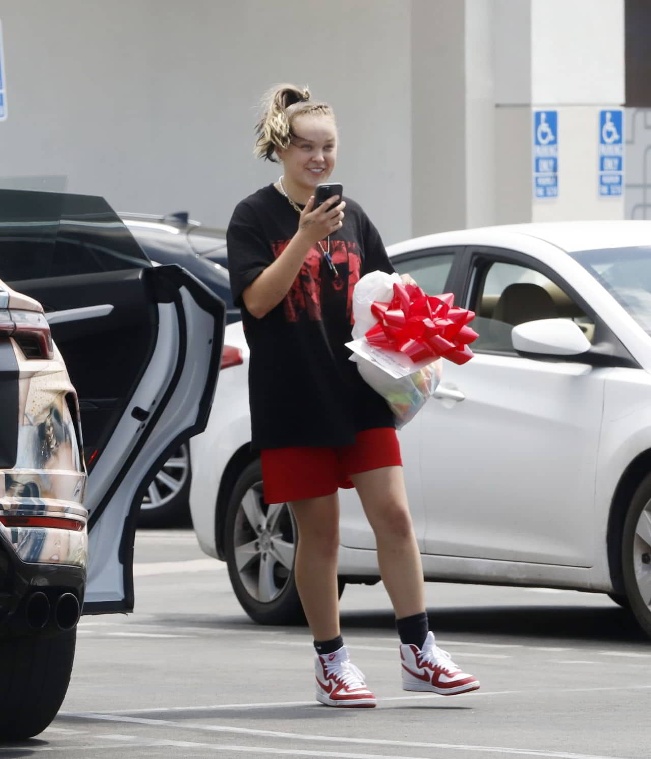 Jojo Siwa Shops at Party City in Los Angeles - 1