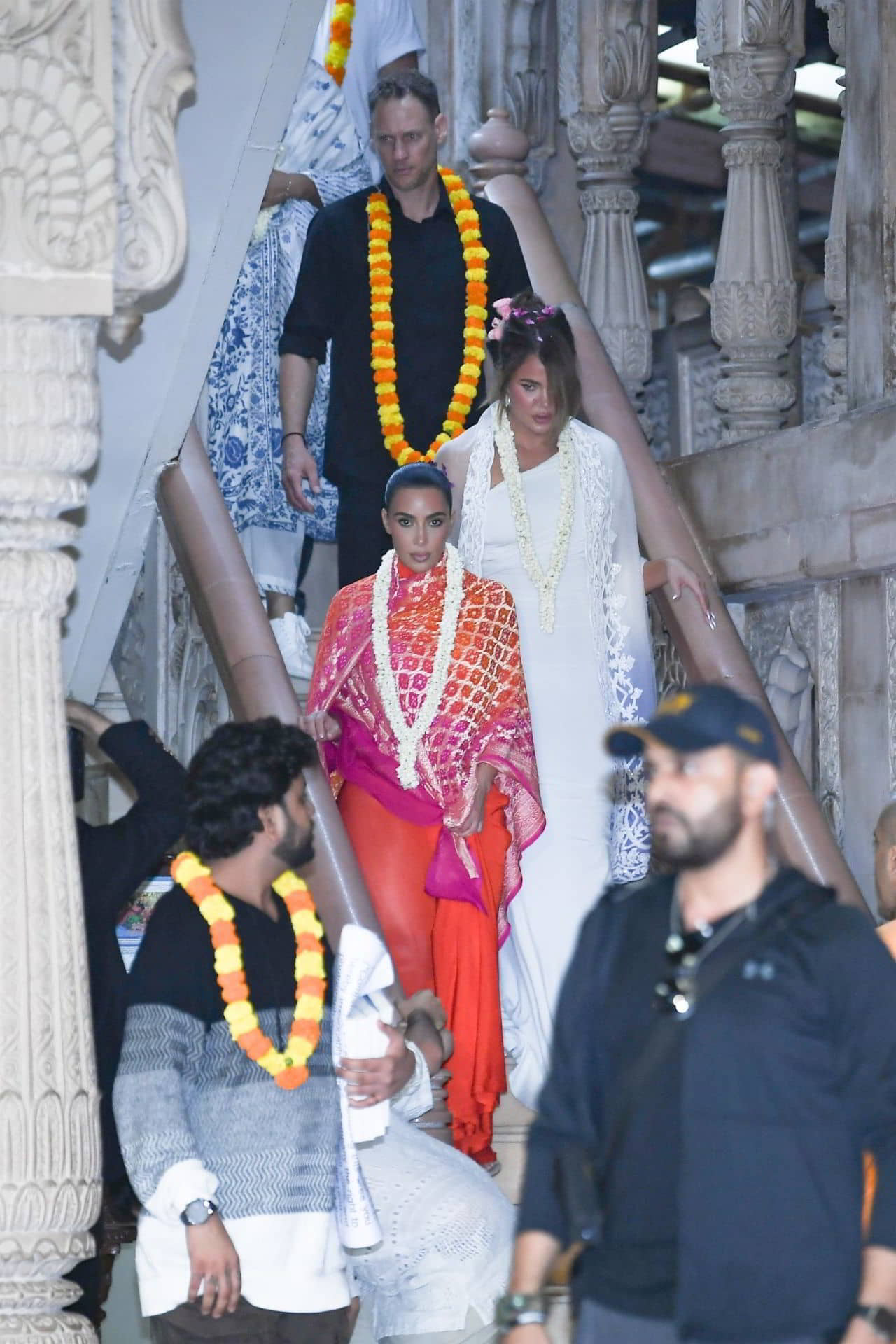 Kim and Khloe Kardashian Visit Traditional Indian Temple in Mumbai - 1