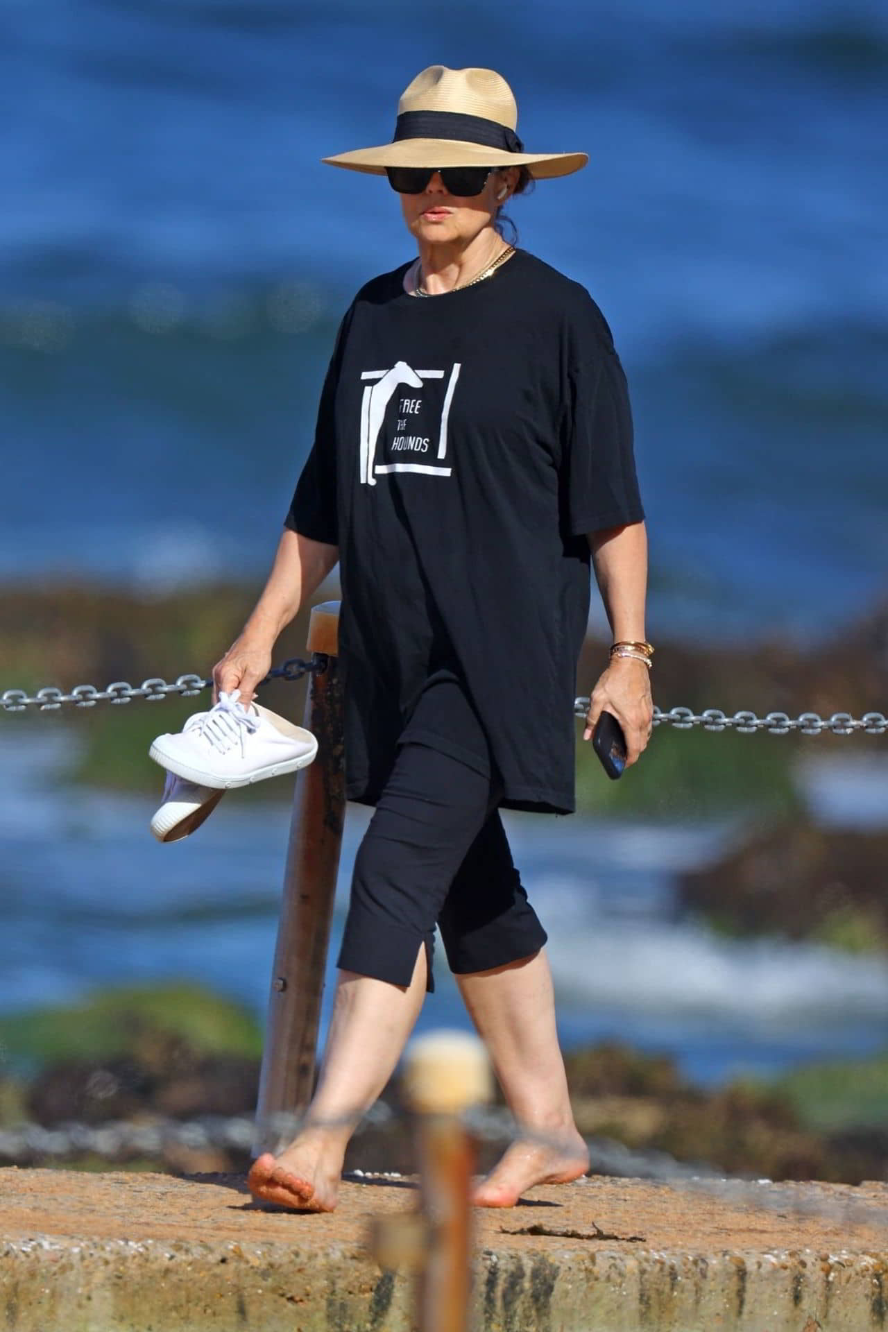 Lisa Wilkinson on the Beach in Sydney - 1