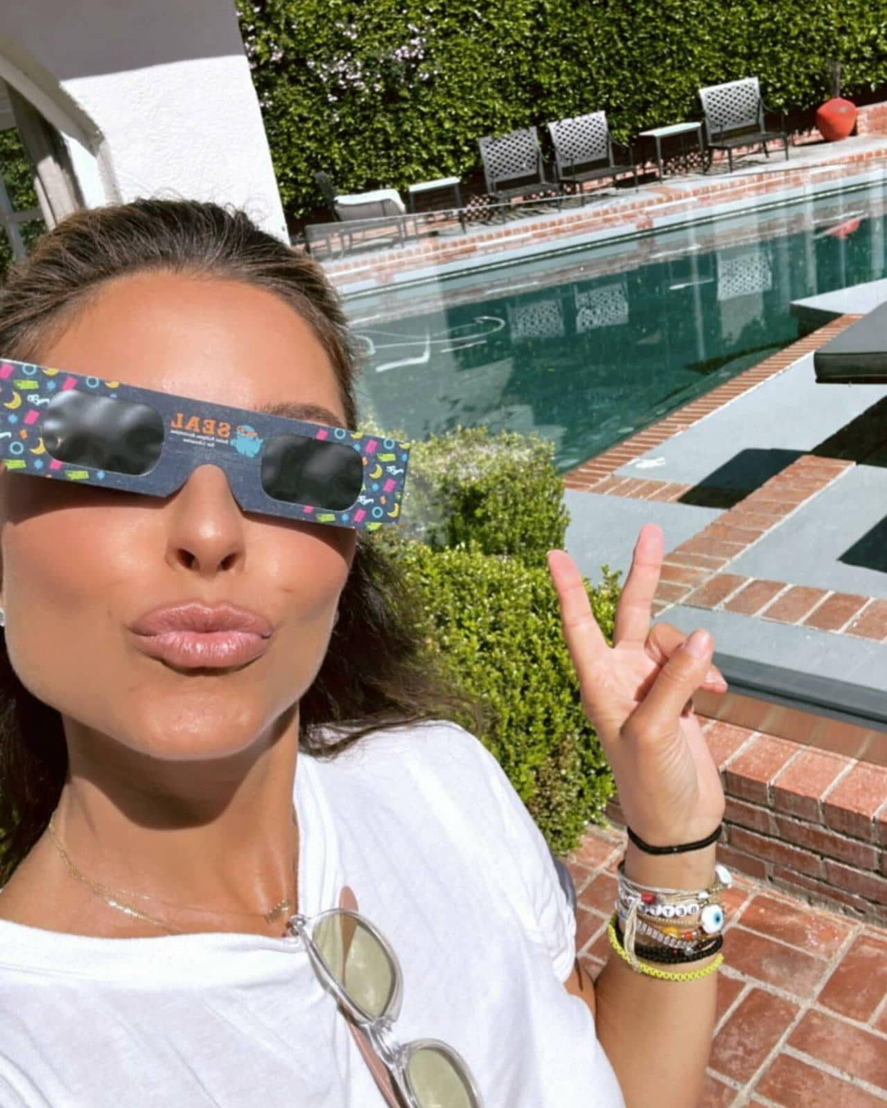 Maria Menounos Ready for the Eclipse - April 2024 - 1