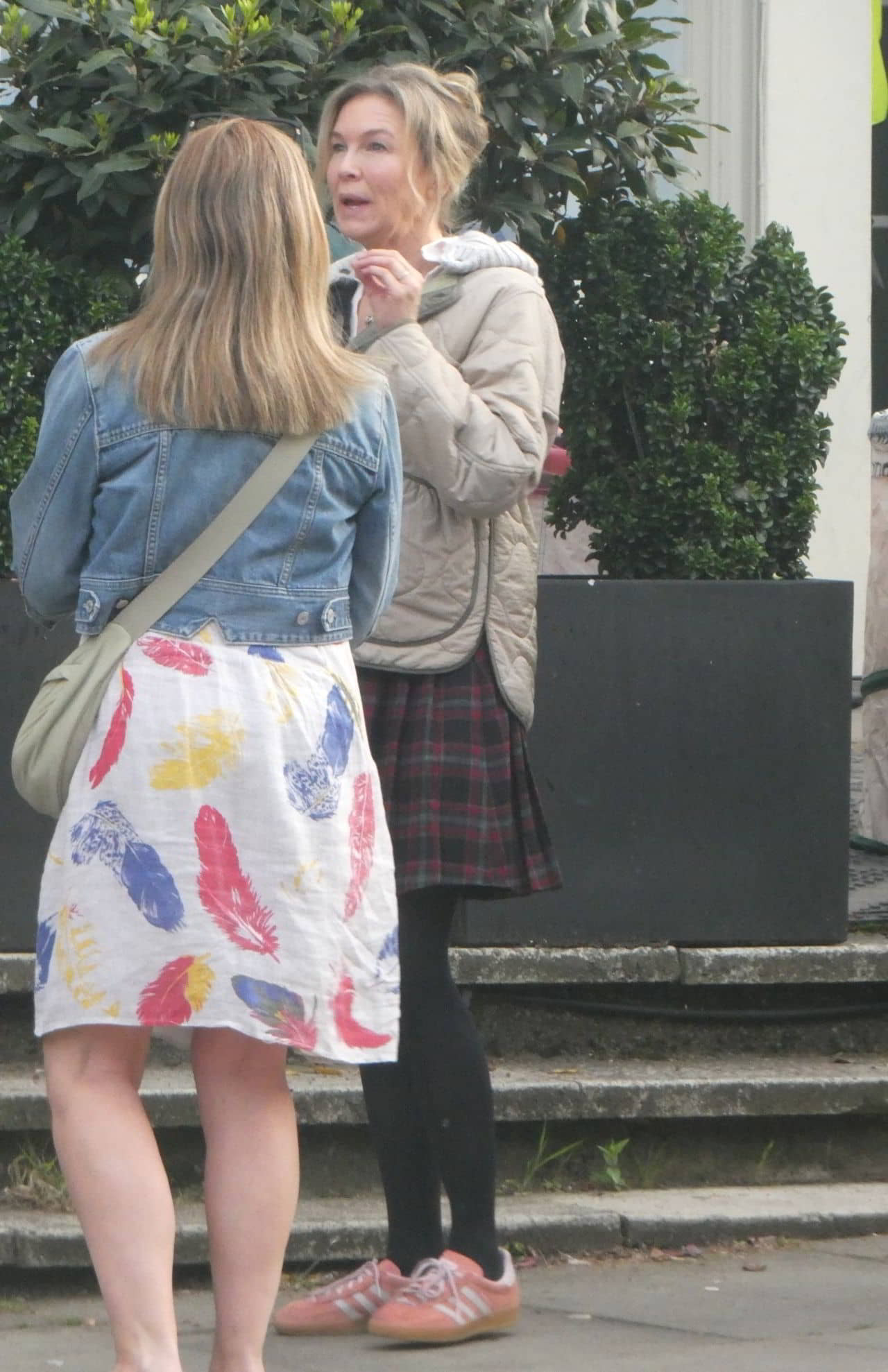 Renee Zellweger at New Bridget Jones Movie Set in London - May 17, 2024 - 1