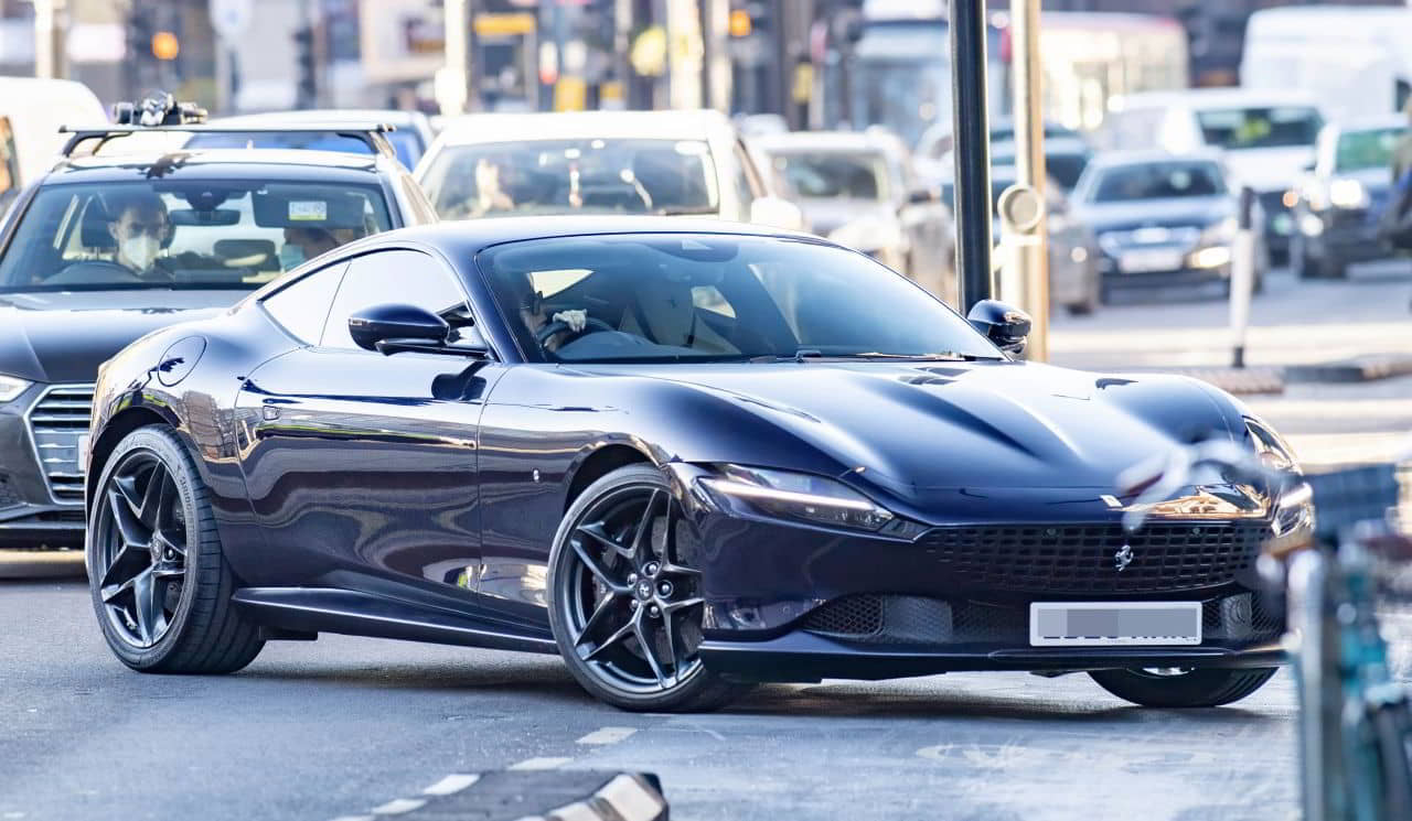 Victoria Beckham in a Ferrari Roma Blu Pozzi in London, January 16, 2024 - 1