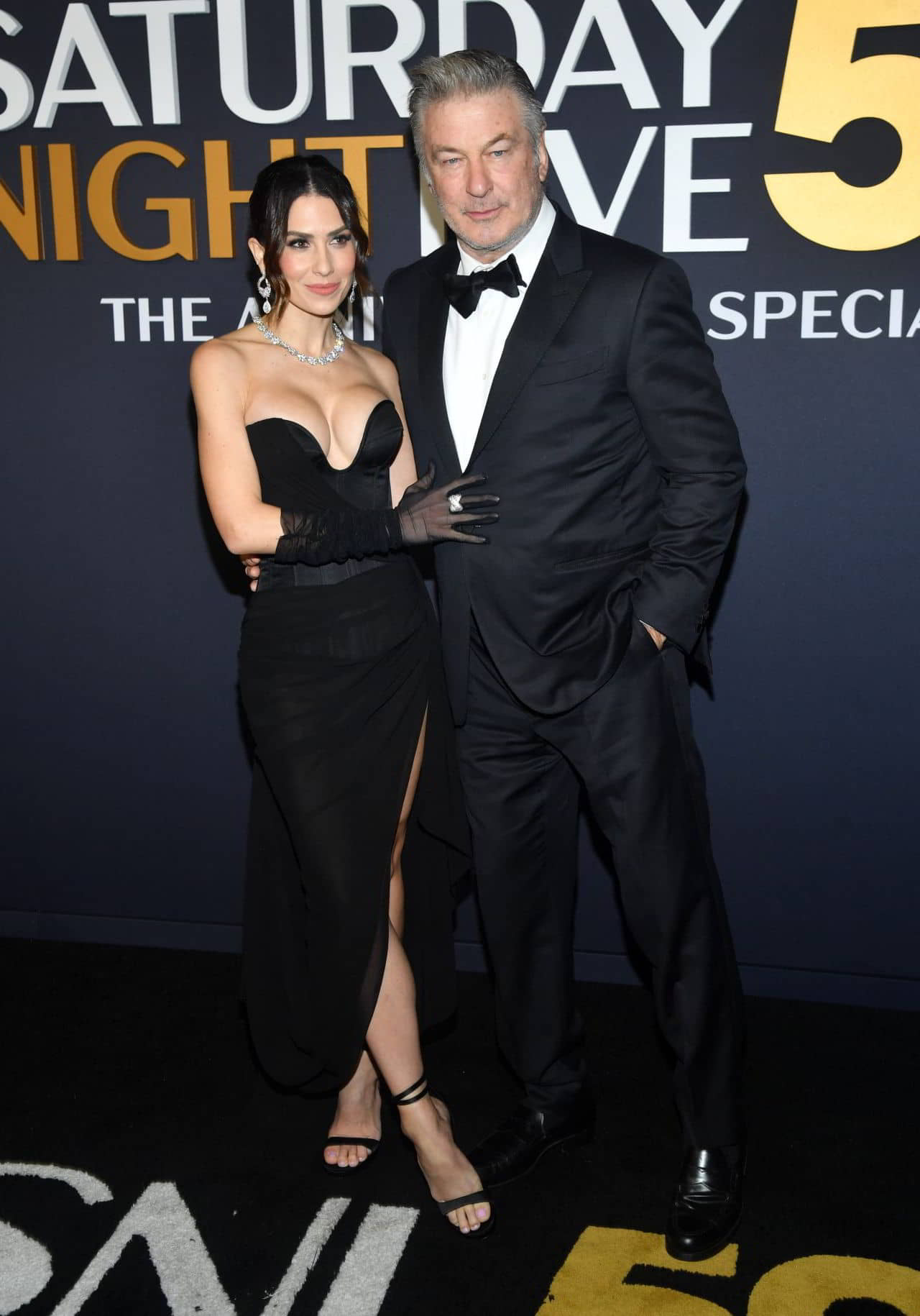 Hilaria Baldwin Alec Baldwin Shine At Snl50 Anniversary 7